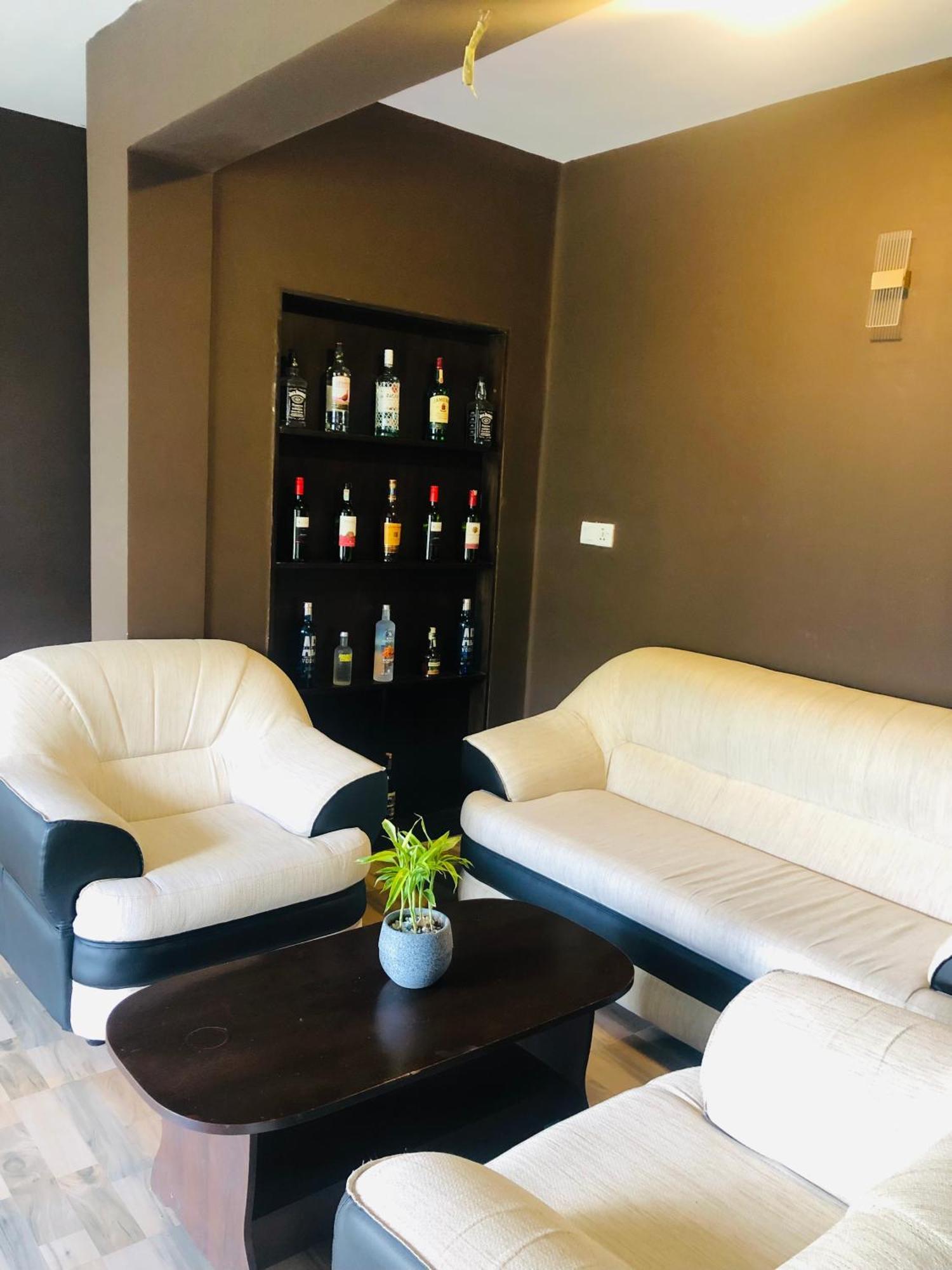 R21 Nuwara Eliya Otel Dış mekan fotoğraf